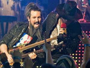 After a decade as guitarist for Guns & Roses, Ron Thal is following his muse – all the way to Tel Aviv. (Triplem.com.au)