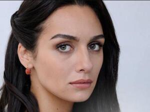 النجمة التركية برجي أكلاي