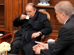 تصاعد الغضب الجزائري بسبب سخرية الإعلام الفرنسي من بوتفليقة - ارشيف