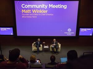 مات وينكلر،مؤسس مشارك لوكالة أنباء بلومبيرج في لقاء حواري مع إيفرت دينيس، عميد جامعة نورثويسترن في قطر ورئيسها التنفيذي