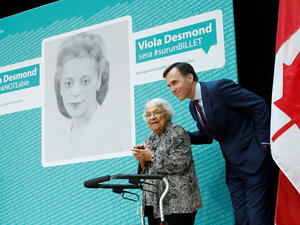 فيولا ديزموند 