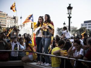 دعا رئيس حكومة كاتالونيا 5,5 ملايين في كاتالونيا الى ان يحسموا في 27 سبتمبر مصير امتهم 