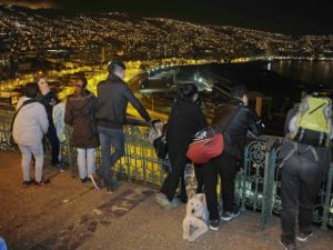 انذار من تسونامي اثر زلزال عنيف بتشيلي