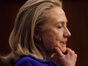  المعسكر الديمقراطي حقق بيرني ساندرز عضو مجلس الشيوخ الأمريكي عن ولاية فيرمونت والمنافس الرئيسي لكلينتون الفوز