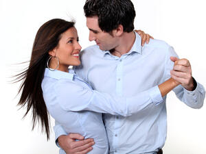 لا تتسرعي في الحكم على رجل الجوزاء وعليك أن تحاذريه لأنه غير صادق في وعوده