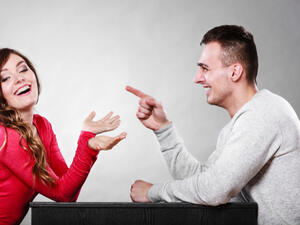 مولودة برج السرطان من الشخصيات التي تشعر بالخجل بسهولة