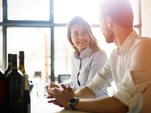 تميل أنثى القوس إلى الارتباط بالرجل الذي يعمل كل ما بوسعه للارتباط بها