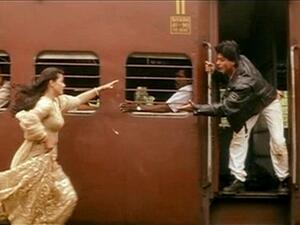 يلا لحقي بلاش يمسكك مرة ثانية