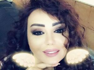 الفنّانة  الراحلة دينا هارون