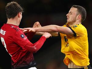 مشادة خلال المباراة