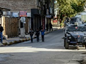 مقتل 25 متمردا كرديا خلال يومين من العمليات في جنوب شرق تركيا
