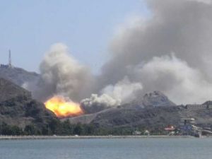 "عاصفة الحزم" تستهدف قاعدة صواريخ طويلة المدى في اليمن
