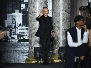 International Lebanese designer Elie Saab will head the competition's judging panel. (www.zimbio.com)