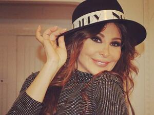 الفنانة اللبنانية إليسا
