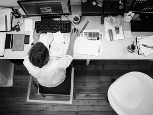 Companies can get very creative in devising non-cash ways to recognize and reward their employees. (Pixabay)