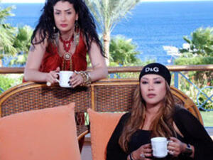 مشهد من مسلسل (زهرة و أزواجها الخمسة)