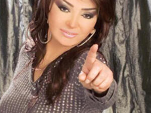 نبيلة عبيد