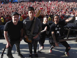 The band announced the EP on Twitter (Source: falloutboy/ Instagram ) 