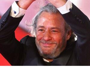 كمال أبو رية يكشف عن تطورات الوضع الصحي لفاروق الفيشاوي