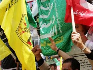 حركة فتح تدعو الجميع إلى تهيئة الأجواء لإنجاح حوار الدوحة
