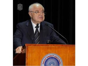 سعادة الدكتور طلال أبوغزاله خلال الافتتاح