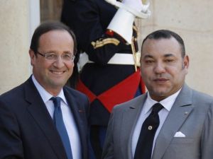 ارشيف/ العاهل المغربي محمد السادس والرئيس الفرنسي فرانسوا هولاند