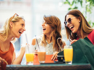 لا يمكن أن تكون هناك علاقة صداقة قوية بين السلايف