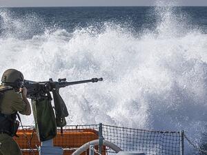 الاحتلال اقتاد الصيادين الثلاثة إلى ميناء أسدود