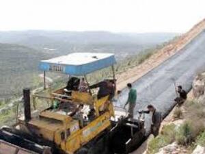 طريق قرب السياج الفاصل بين حدود غزة وإسرائيل عبدته القسام لغايات المقاومه