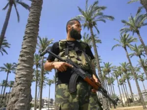 مقاتل فلسطيني في  غزة 