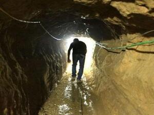 تدمر 31 فتحة نفق على الشريط الحدودي مع قطاع غزة (شمال شرقي مصر) 