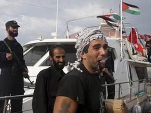 صورة ارشيفية لفيتوريو أريجوني في ميناء غزة 