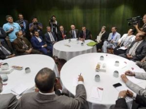 شجار بين أنصار الحكومة اليمنية والحوثيين في مؤتمر صحفي بجنيف