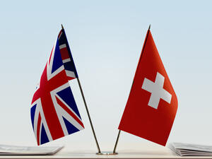 بريطانيا وسويسرا توقعان اتفاقاً لحماية العلاقات التجارية بعد "بريكست"
