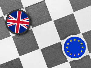 بريطانيا قد تضطر لدفع ما بين 50 و 60 مليار جنيه استرليني من أجل الوفاء بتعهداتها القائمة في الميزانية في سياق التفاوض للخروج من الاتحاد