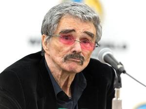 الممثل الشهير الذي ظهر خلال 1977 في فيلم “Smokey and The Bandit”، انضم إلى الفصل 11 من الإفلاس في ولاية فلوريدا عام 1996، بعد طلاقه من الممثلة لوني أندرسون، حيث قاربت ديونه من 10 مليون دولار