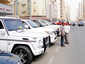 تم إنذار 14 ألف و117 مركبة تشوه المنظر العام بالشارقة خلال 2014