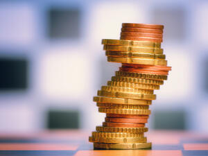 اذا كنت تملك مشروعا تجاريا أيا يكن المجال الذي تعمل به ، فأنت محظوظ جدا لوجود 5 مصادر مادية متاحة لك