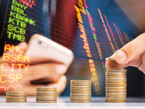 إذا فكرت بالعمل بشكل مستقل، لكسب المزيد من المال، عليك أولاً البحث عن بيئة عمل تتناسب مع المهارات والمواهب التي تمتلكها