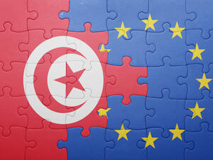 الاتحاد الأوروبي  يضغط على تونس باللوائح السوداء