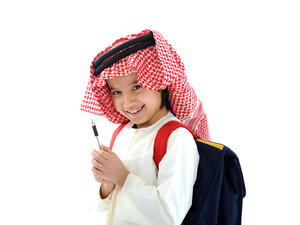 تبلغ تكاليف التعليم العالي أكثر من 76،000 درهم  (21،000 دولار) سنوياً في الجامعات الإماراتية مقارنة بـ 15،000 دولار في أستراليا وكندا، و 23،000 دولار في الولايات المتحدة، و 15،500 دولار في المملكة المتحدة