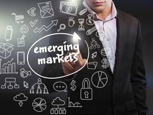 الأسواق شهدت خلال عام 2017 تضخم القيمة الرأسمالية وانخفاض التقلبات