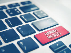 عملات الاقتصادات الآسيوية الناشئة تطوي هزة 2013