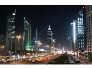 أن الأشخاص الذين يبحثون عن عمل في الإمارات يلتزمون بشكل كبير بانتهاج الممارسات التي من شأنها مساعدتهم على اكتساب مهارات جديدة.