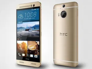 يتميز الهاتف One M9 Plus بهيكل معدني، وقارئ للبصمة مدمج بزر الرئيسية، ونظام تصوير ثنائي الكاميرا في جزءه الخلفي، وبشاشة أكبر من الهاتف “وان إم 9″ One M9 الذي كشفت عنه اتش تي سي الشهر الماضي