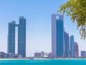 بلغت حصة الأبراج السكنية نحو 16% فيما شكلت الأبراج الشاهقة متعددة الاستخدامات نحو 30% من إجمالي الأبراج 