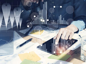 من بين الخطوات التي يقترحها بيلاي لتفعيل عقولنا اللاواعية نوم القيلولة، والاسترخاء، وحتى تقمص شخصية معينة، فقد توصلت دراسة عام 2016 إلى أن الناس يكونون أكثر نجاحاً في حل المشاكل، وفي ممارسة المجازفة الذكية