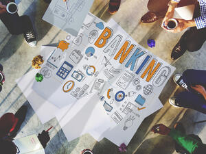 الأوضاع الاقتصادية والمالية العالمية لاتزال تشكل مصدر خطر. وبناء على هذه المعطيات فإن اللجنة رأت بأن من الحكمة بمكان المحافظة على السياسة النقدية الحالية خلال اجتماع اليوم”