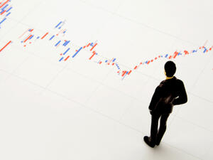 تراجع أسهم شركات الطيران والسياحة في أوروبا بعد هجمات بروكسل