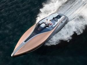 قارب “ليكزس” الرياضي لن يحوي مساحات للنوم، إلا أنه يحوي دش استحمام ومطبخاً وصالة مع فرن وثلاجة.